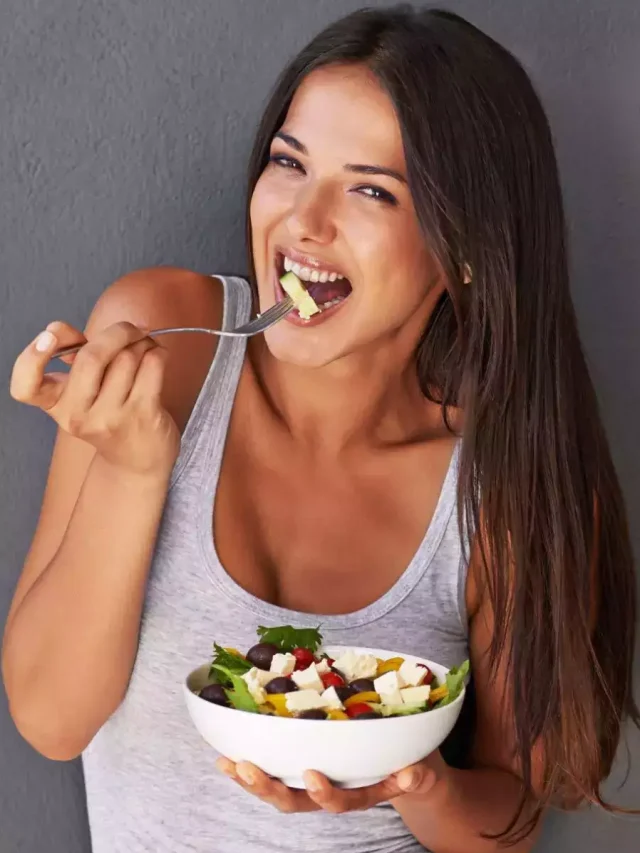 24 घंटे में कितनी बार इंसान को खाना खाना चाहिए?